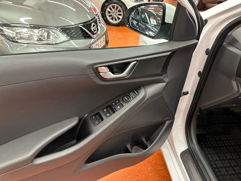 Hyundai IONIQ electric vaihtoauto