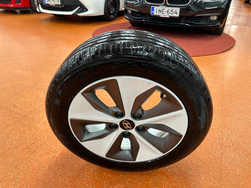 Hyundai IONIQ electric vaihtoauto