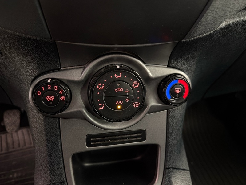 Ford Fiesta vaihtoauto