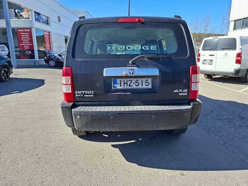 Dodge Nitro vaihtoauto