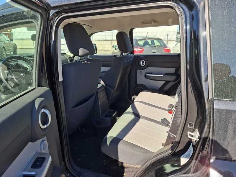 Dodge Nitro vaihtoauto