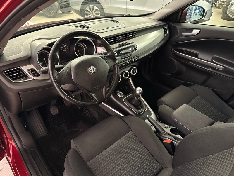Alfa Romeo Giulietta vaihtoauto