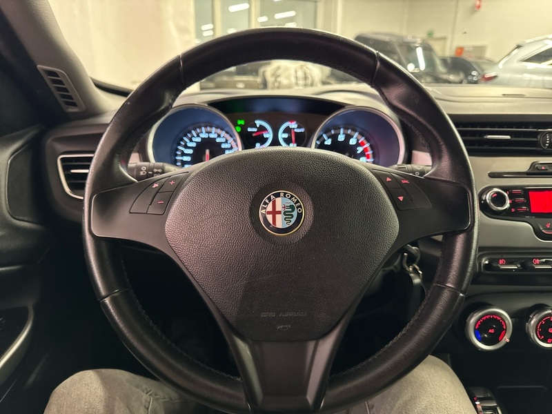 Alfa Romeo Giulietta vaihtoauto