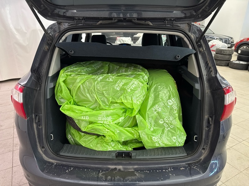 Ford C-MAX vaihtoauto