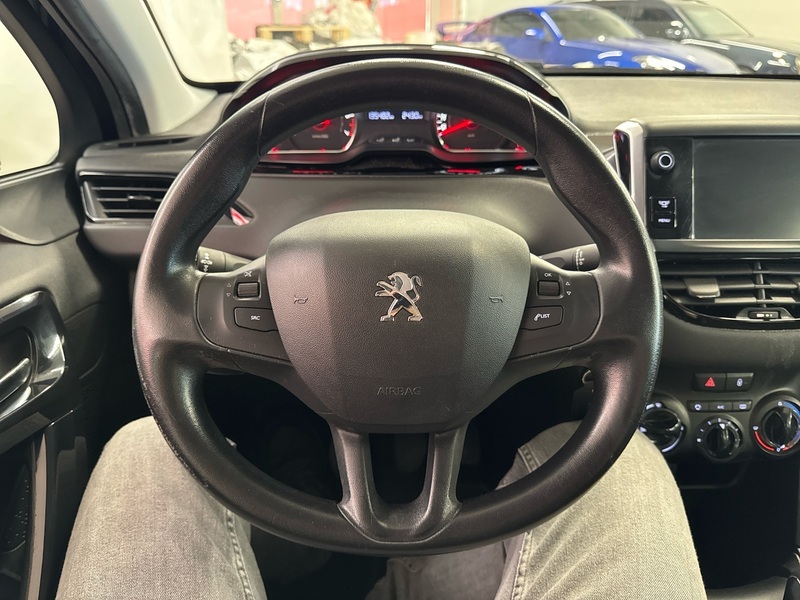 Peugeot 208 vaihtoauto