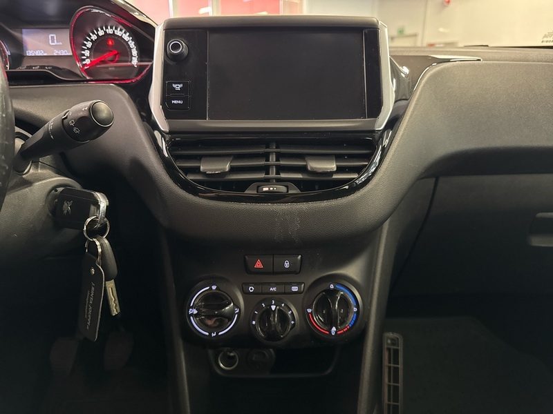 Peugeot 208 vaihtoauto