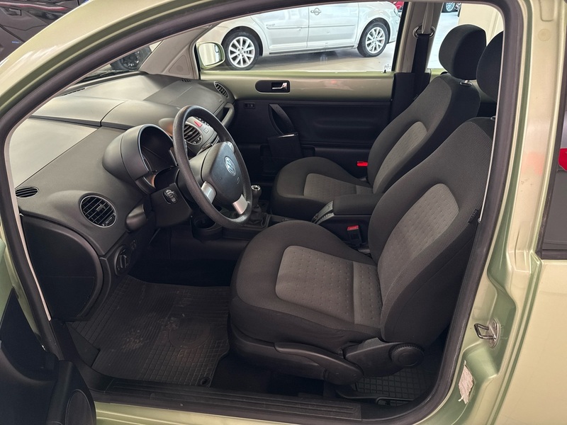 Volkswagen New Beetle vaihtoauto