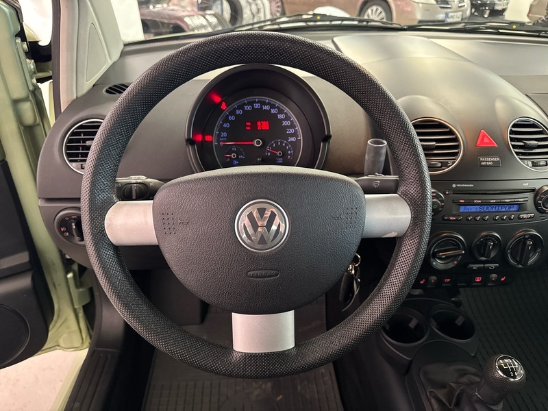 Volkswagen New Beetle vaihtoauto