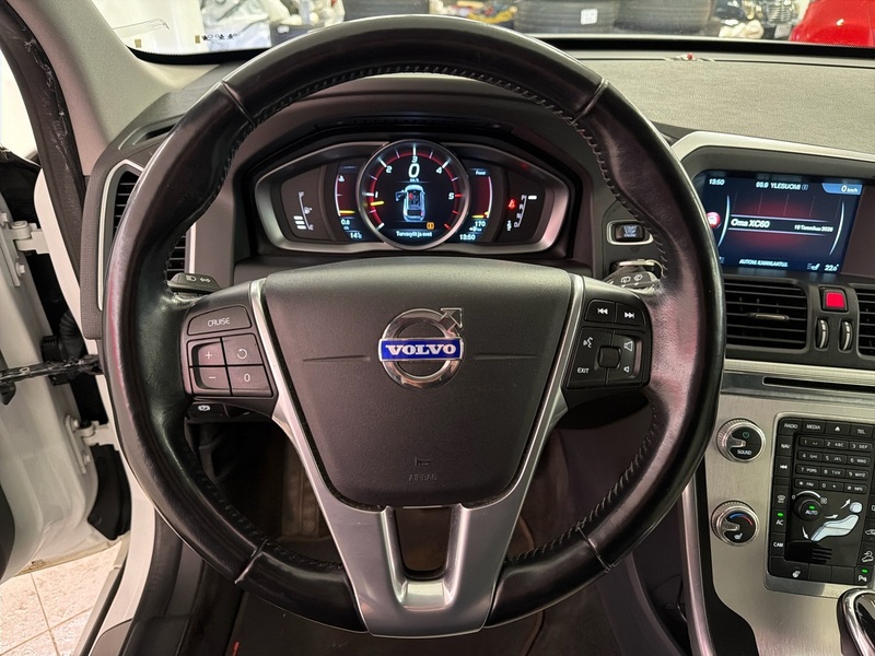 Volvo XC60 vaihtoauto