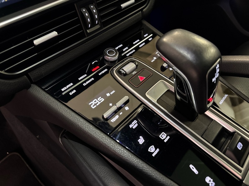 Porsche Cayenne vaihtoauto