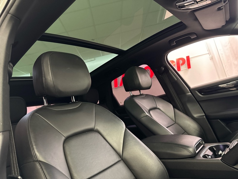 Porsche Cayenne vaihtoauto