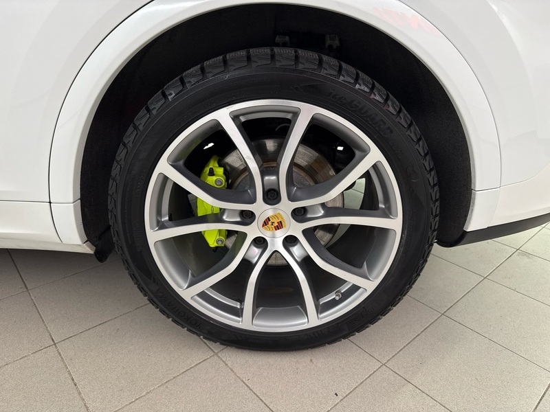 Porsche Cayenne vaihtoauto