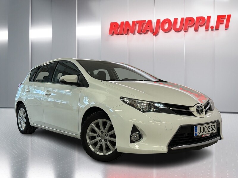 Toyota Auris vaihtoauto