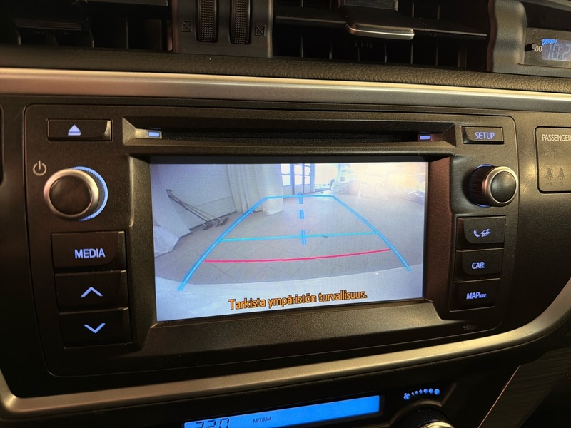 Toyota Auris vaihtoauto