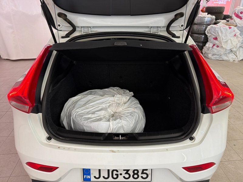 Volvo V40 vaihtoauto