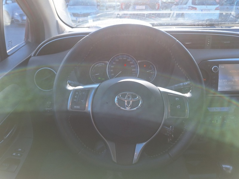 Toyota Yaris vaihtoauto