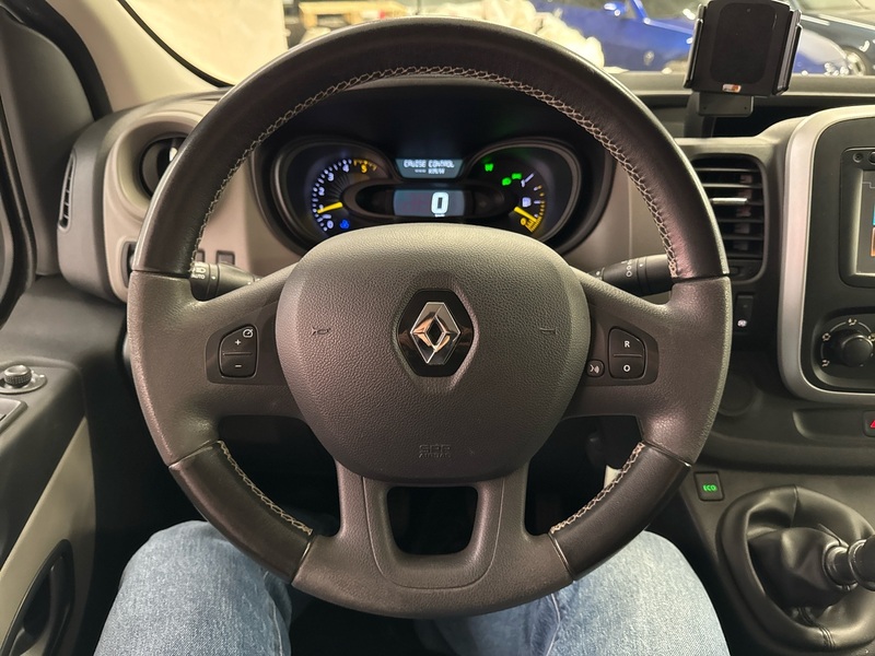 Renault Trafic vaihtoauto
