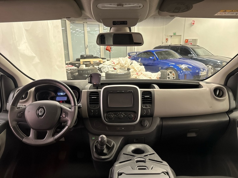 Renault Trafic vaihtoauto