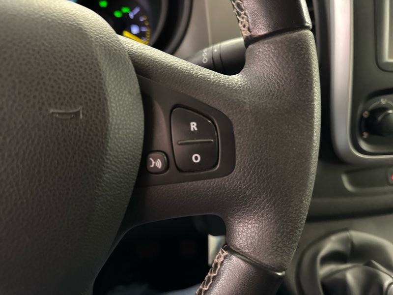 Renault Trafic vaihtoauto