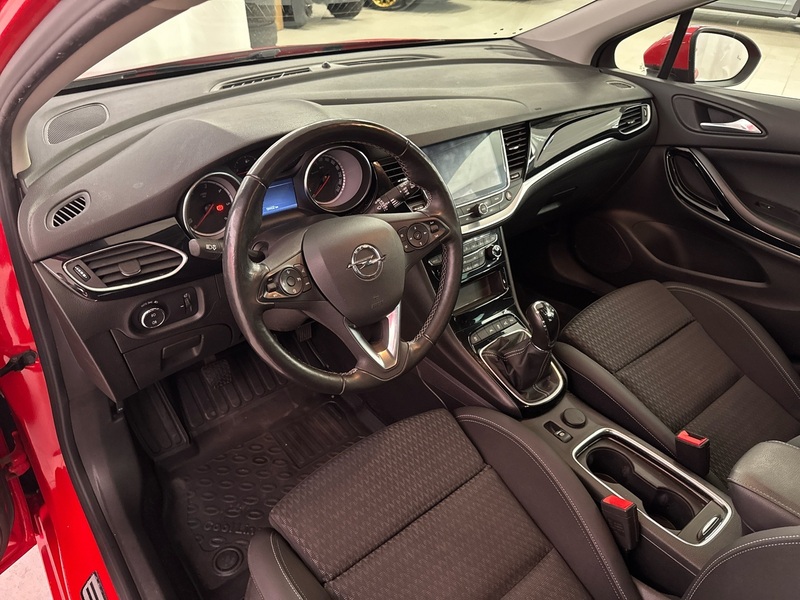 Opel Astra vaihtoauto