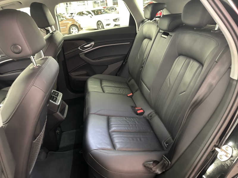 Audi e-tron vaihtoauto