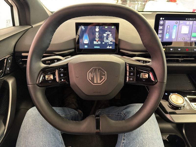 MG MG4 vaihtoauto