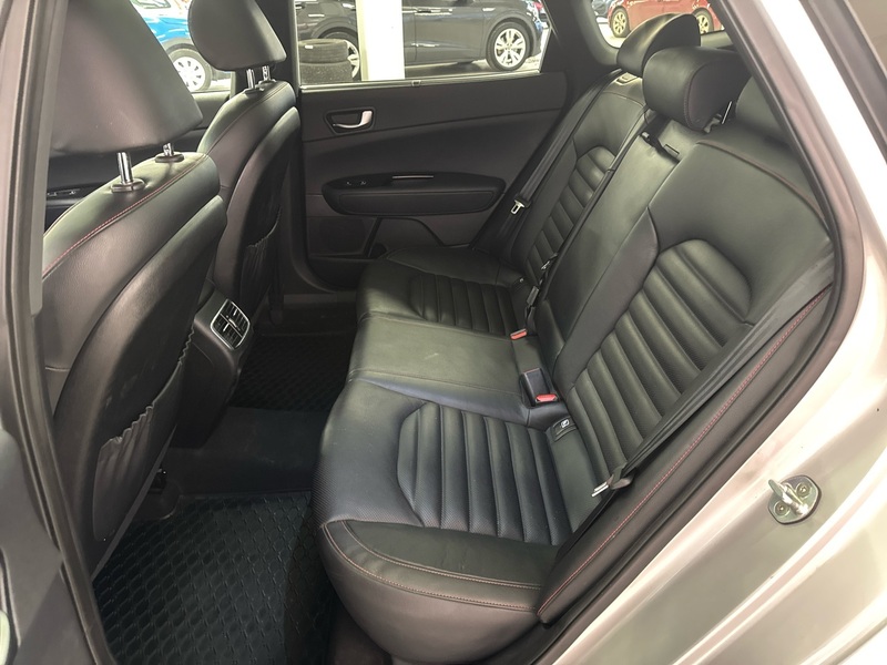 Kia Optima vaihtoauto