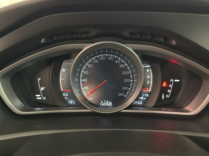 Volvo V40 Cross Country vaihtoauto