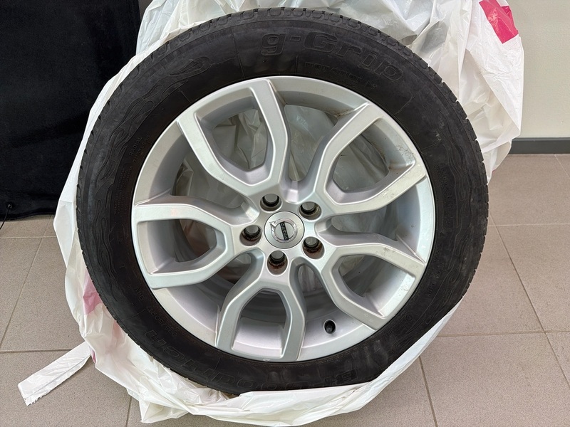 Volvo V40 Cross Country vaihtoauto