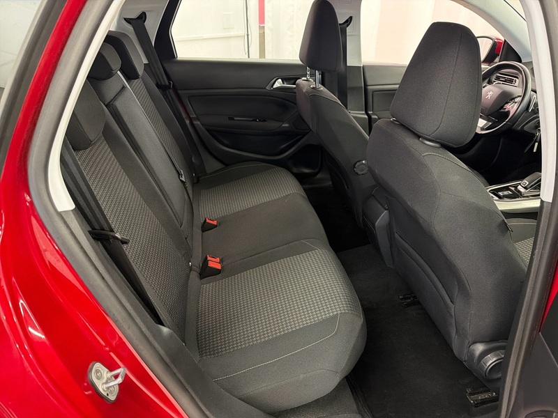 Peugeot 308 vaihtoauto