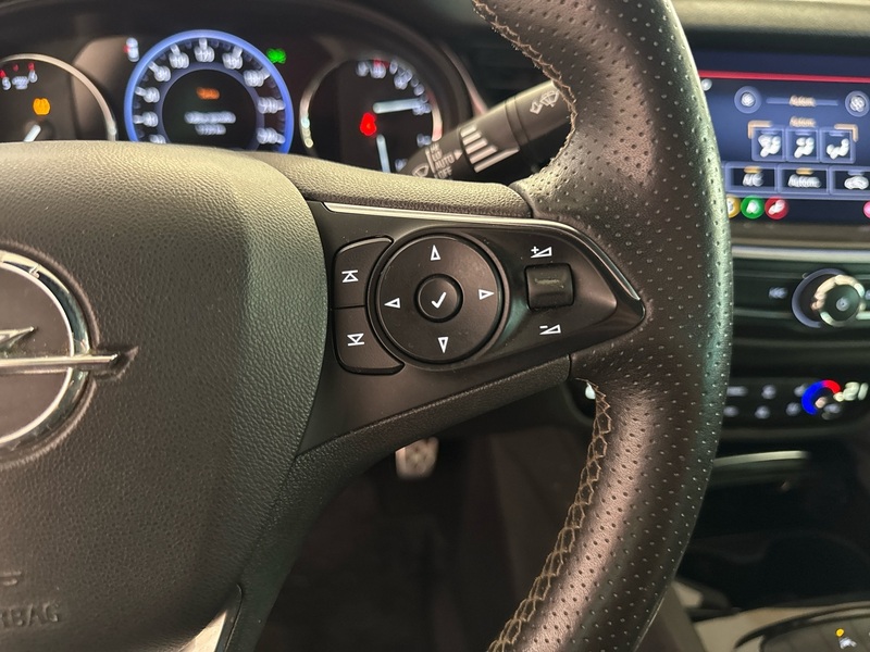 Opel Insignia vaihtoauto