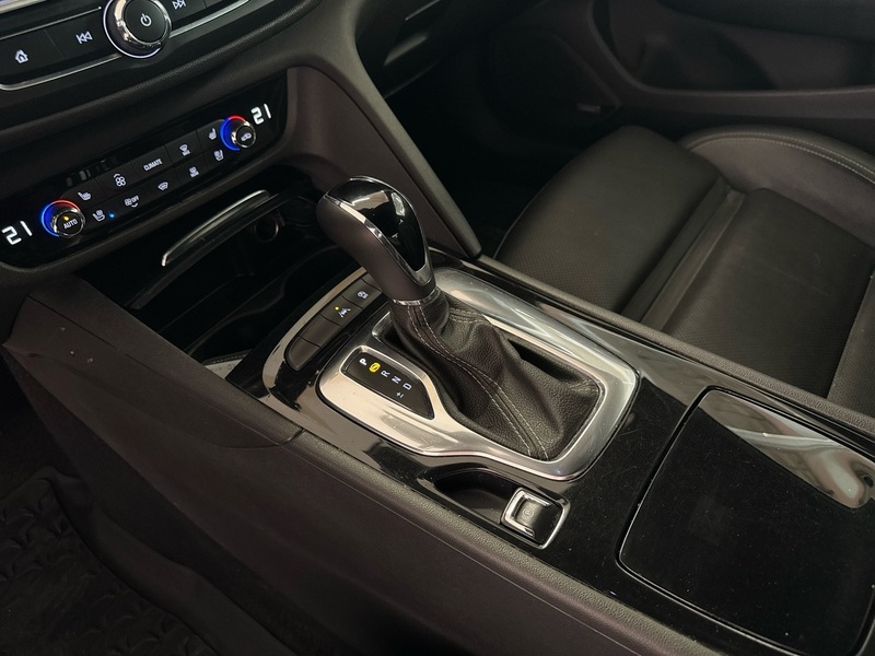 Opel Insignia vaihtoauto