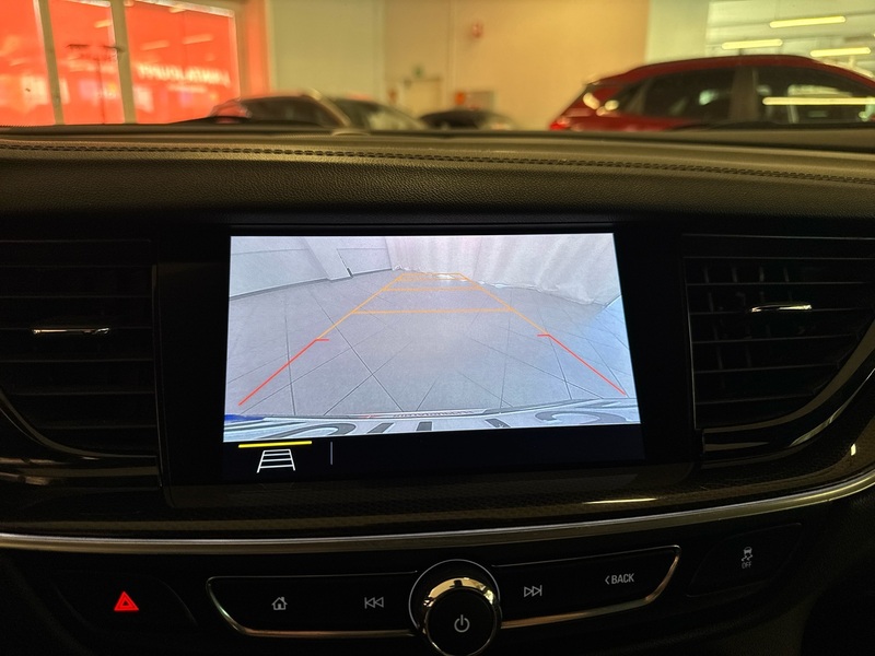 Opel Insignia vaihtoauto