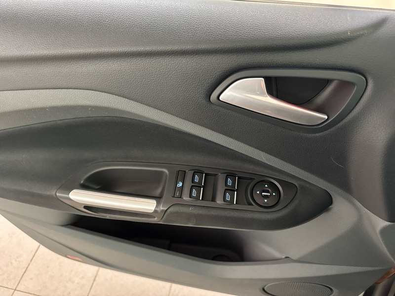 Ford C-MAX vaihtoauto