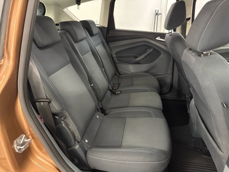 Ford C-MAX vaihtoauto