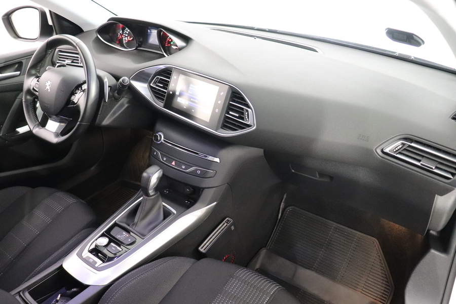 Peugeot 308 vaihtoauto