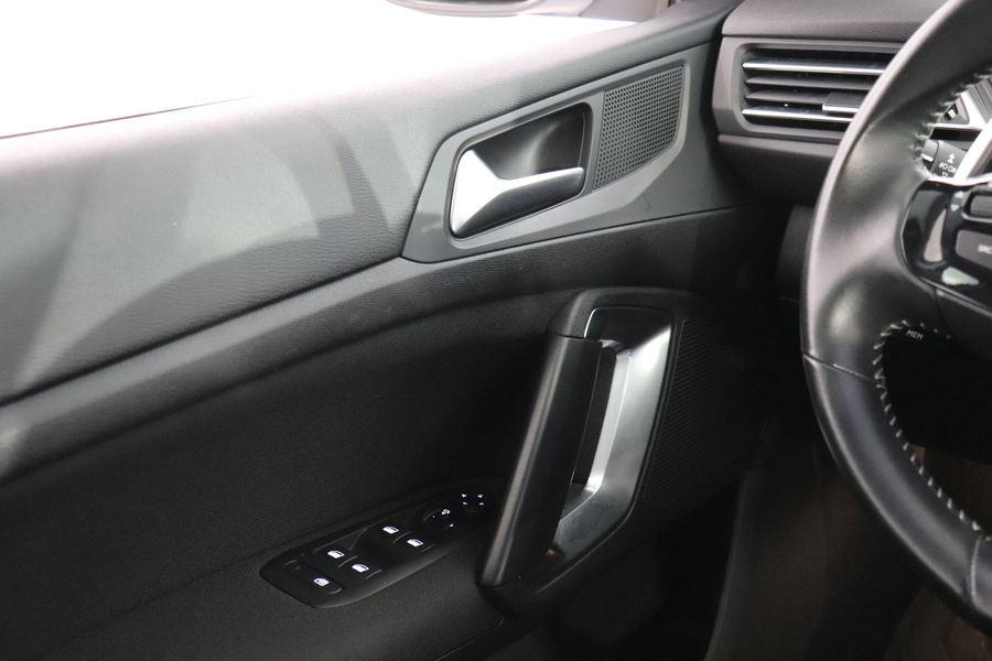 Peugeot 308 vaihtoauto