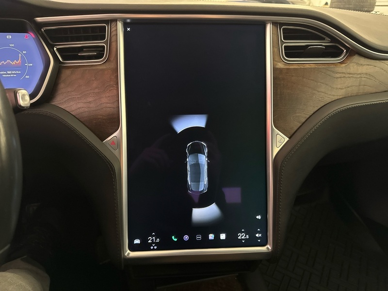 Tesla Model S vaihtoauto