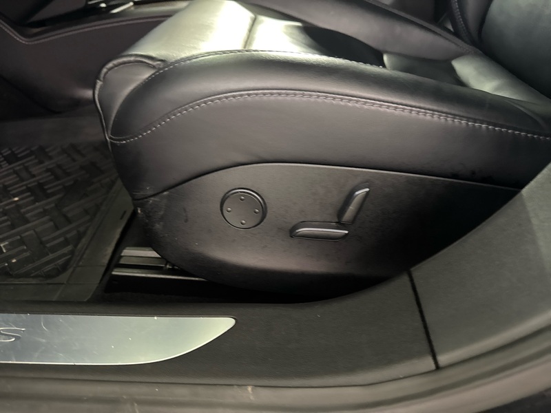 Tesla Model S vaihtoauto