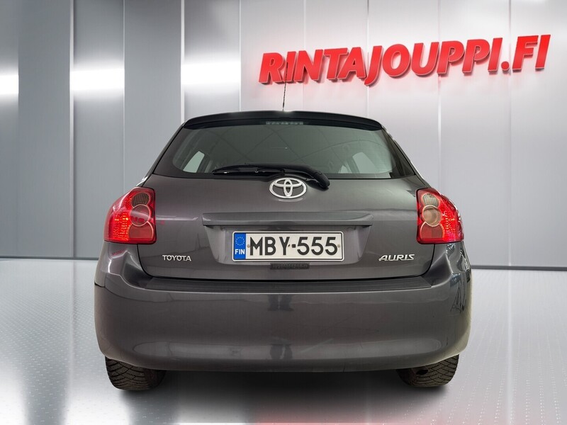 Toyota Auris vaihtoauto