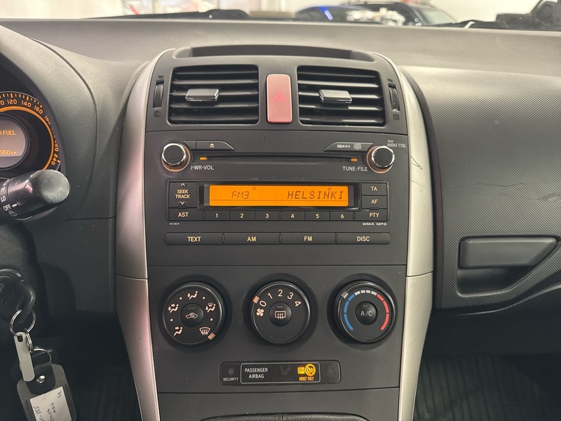 Toyota Auris vaihtoauto