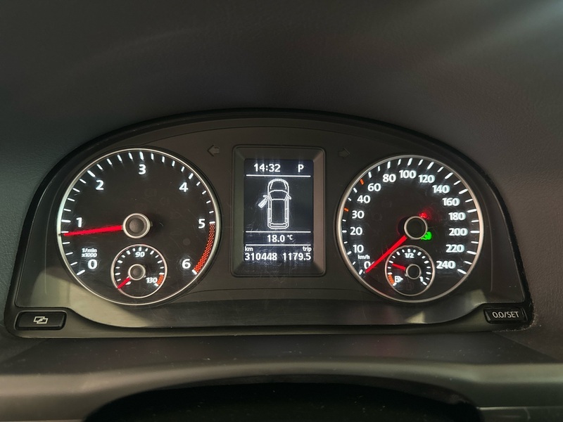 Volkswagen Touran vaihtoauto