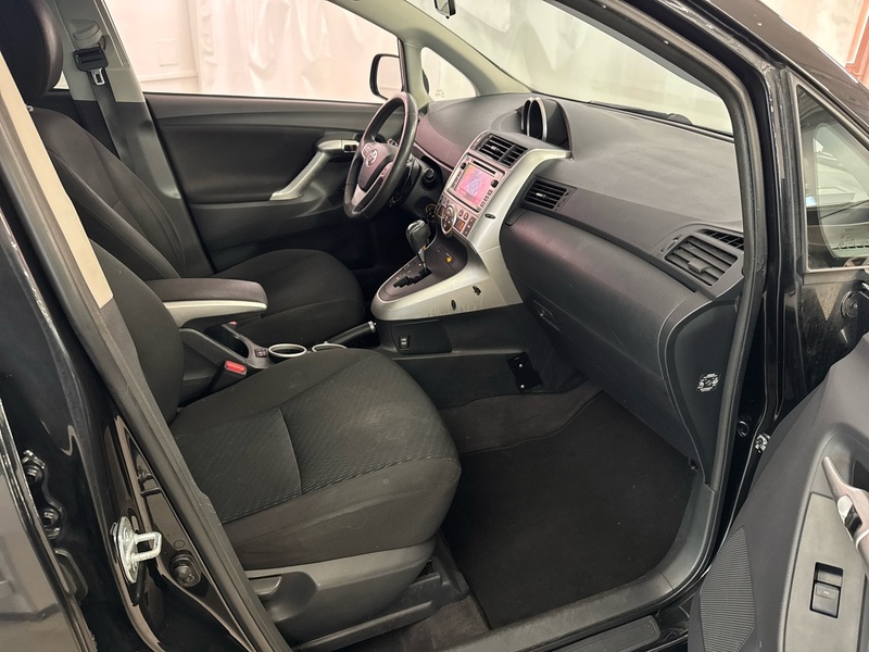 Toyota Verso vaihtoauto