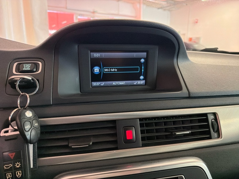 Volvo V70 vaihtoauto