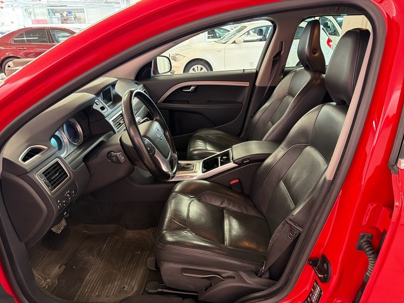 Volvo V70 vaihtoauto