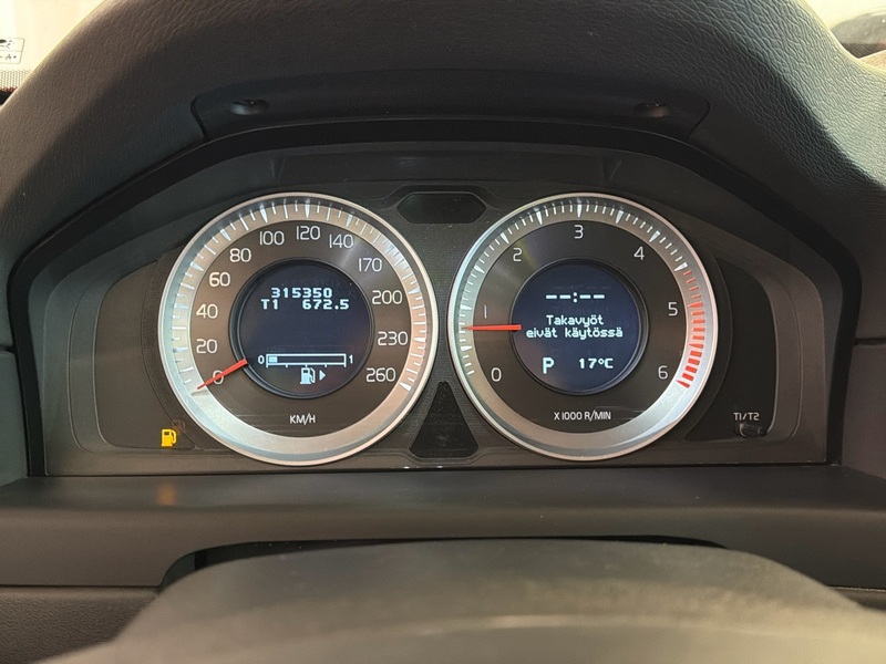 Volvo V70 vaihtoauto