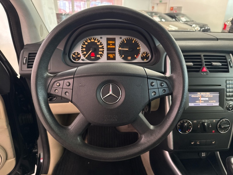 Mercedes-Benz B vaihtoauto