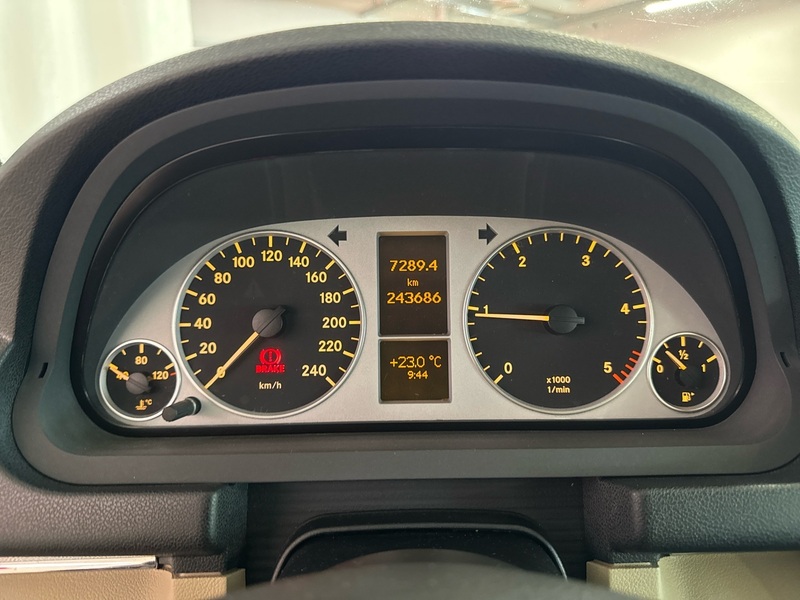 Mercedes-Benz B vaihtoauto