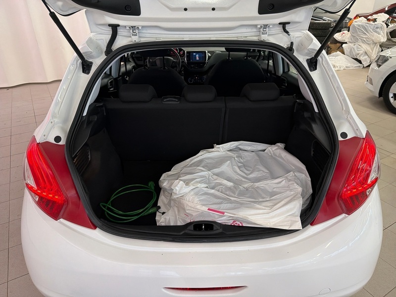 Peugeot 208 vaihtoauto