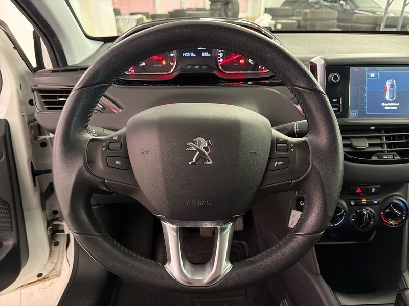 Peugeot 208 vaihtoauto